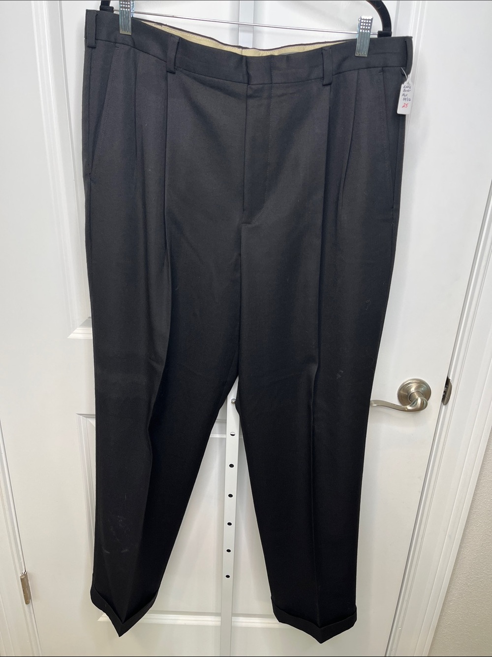 Eddie Bauer Black Pleated Dress Pants - Tailored Classic 38 x 32